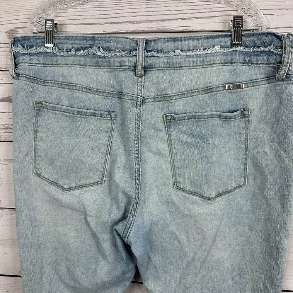 Kancan Jeans Womens Plus size 20 Blue Light Wash Crop Distressed Stretch‎